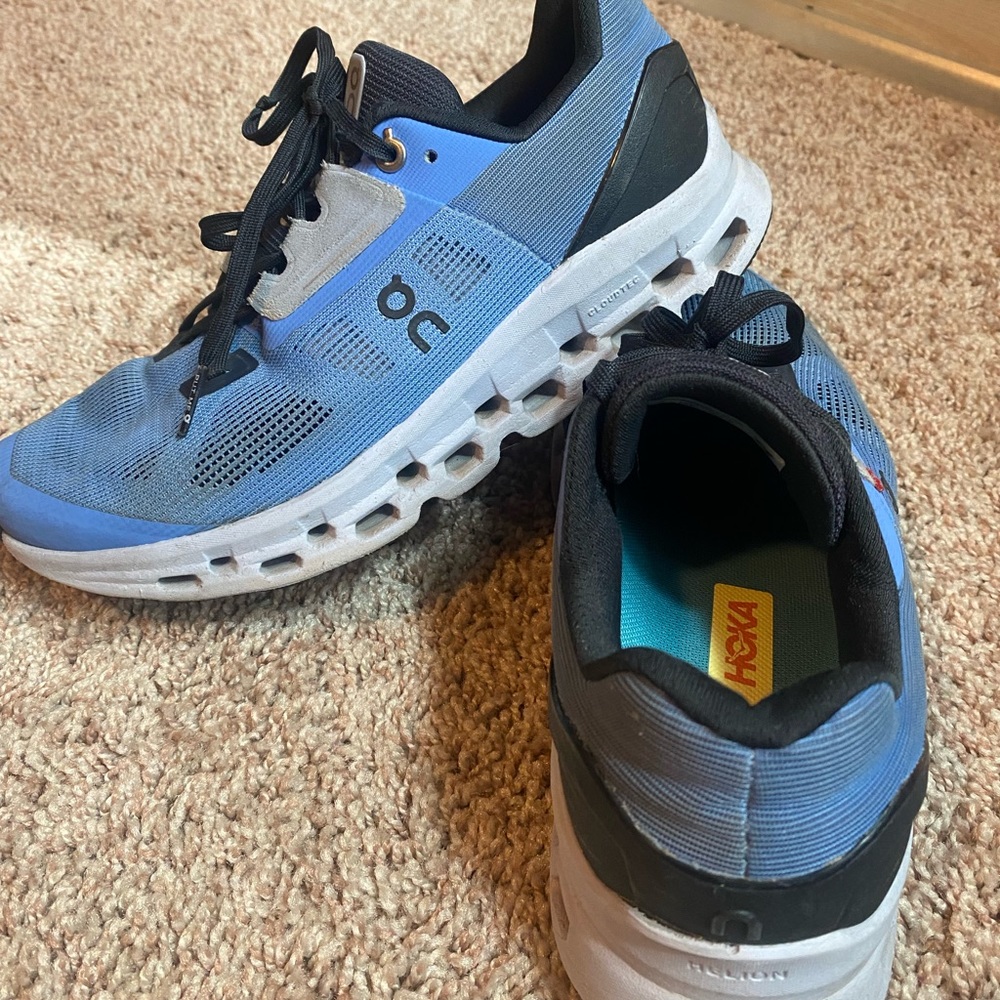 size 7.5 on cloud running shoes